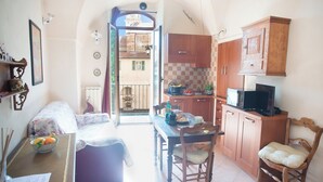 Family Apartment, 1 Bedroom, Balcony (Casa di Lella Sanremo 1-Bed | Balcony) | Ruang tamu