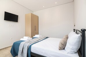 2 Schlafzimmer, Zimmersafe, Bügeleisen/Bügelbrett, Reisekinderbett