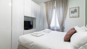 Apartment (1 Bedroom) | 1 bedroom, Egyptian cotton sheets, premium bedding, desk - Italianway - Marazzani 8 (Milan)