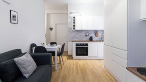 Fridge, oven, stovetop, dishwasher - Italianway - Marazzani 8 (Milan)
