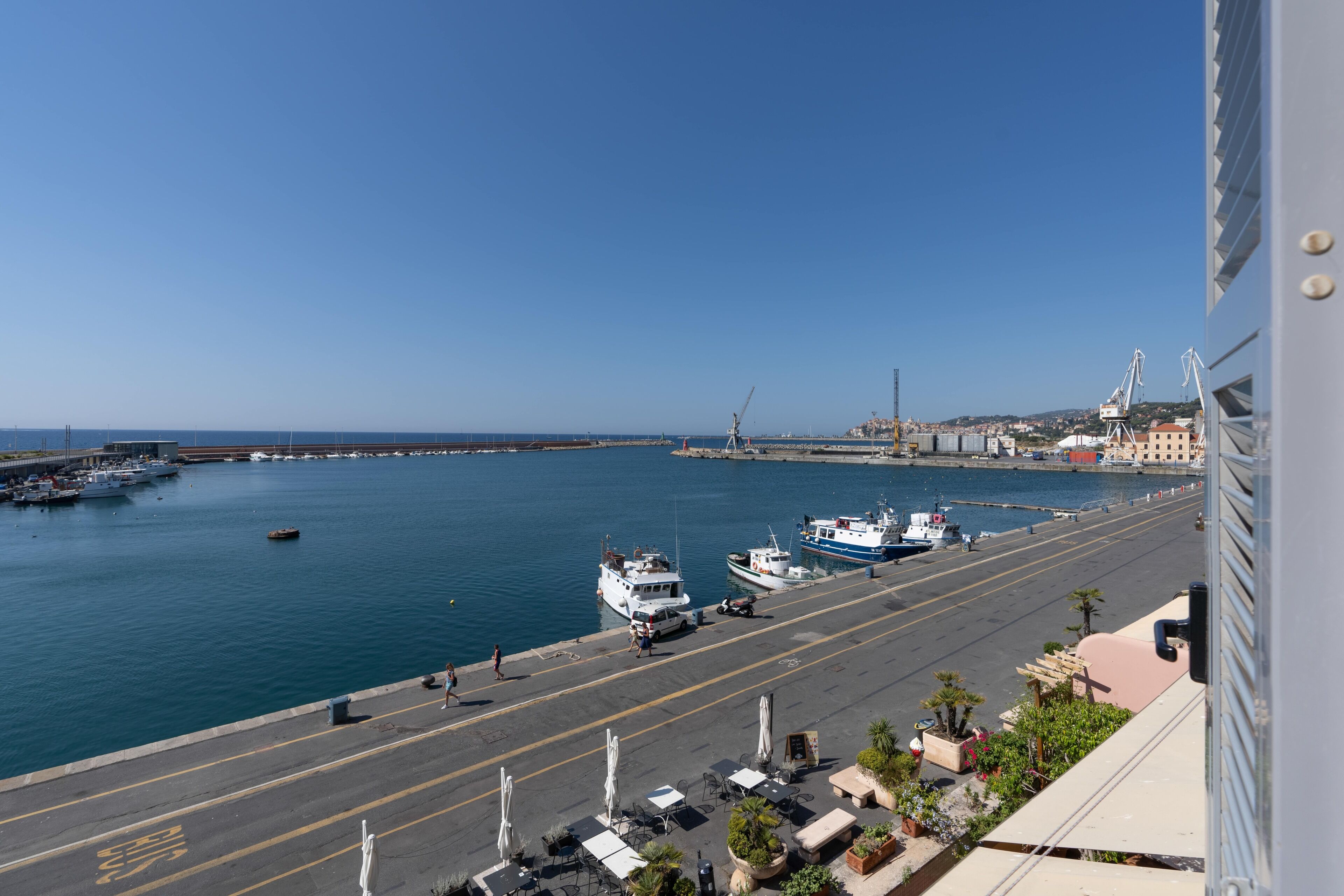 Apartment (2 Bedrooms) | Front of property