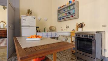 Apartment (2 Bedrooms) | Eigene KĂŒche