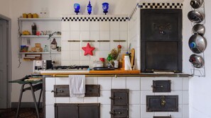 Appartement (2 Bedrooms) | Cuisine privée