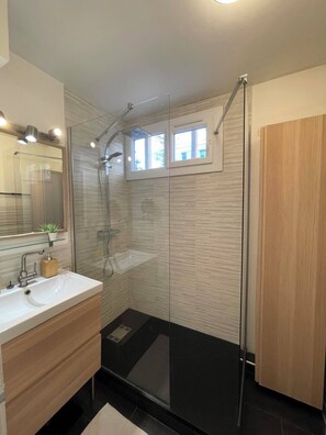 Hair dryer, towels, soap, toilet paper