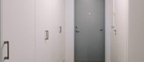 Estúdio standard | Área de estar | TV 32 polegadas com canais a cabo