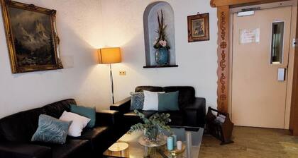 Room in Guest Room - 2 Room Apartment With its own Kitchen and Bathroom