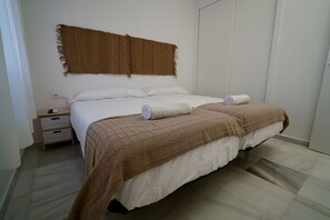 2 bedrooms, iron/ironing board, WiFi, bed sheets - Sunstay Relax 56 Rio Marina Nerja (nerja)