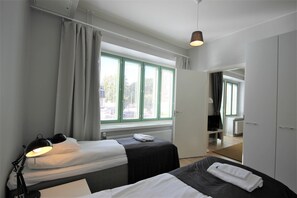 LÀgenhet Basic | 1 sovrum, strykjÀrn/strykbrÀda och gratis wi-fi