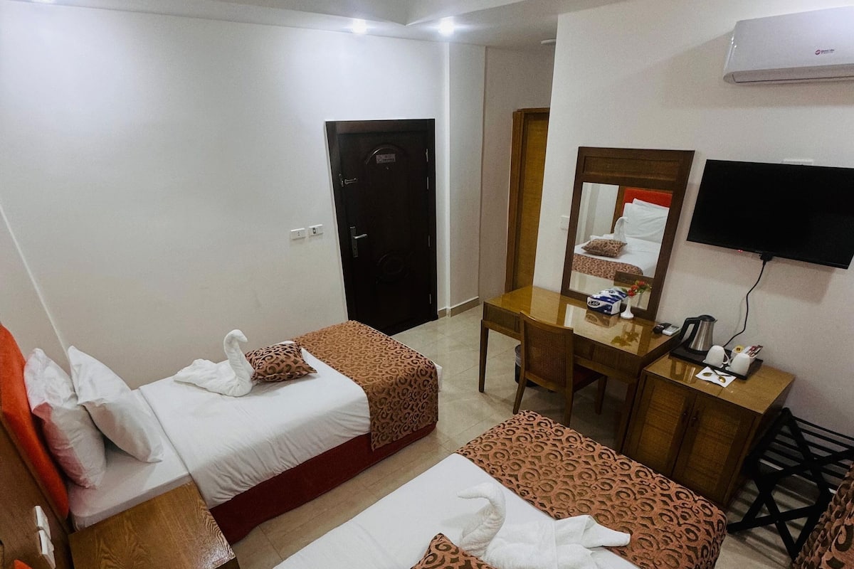 Economy Twin Room | Soundproofing, free WiFi