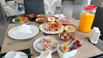Desayuno continental incluido todos los días