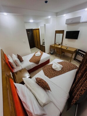 Habitación económica con 2 camas individuales | Insonorización y wifi gratis 