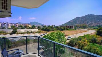 Habitació familiar, balcó, vistes al jardí | Balcó