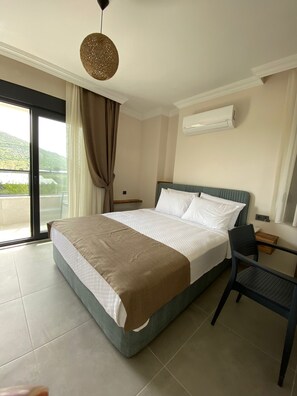 In-room safe, soundproofing, free WiFi