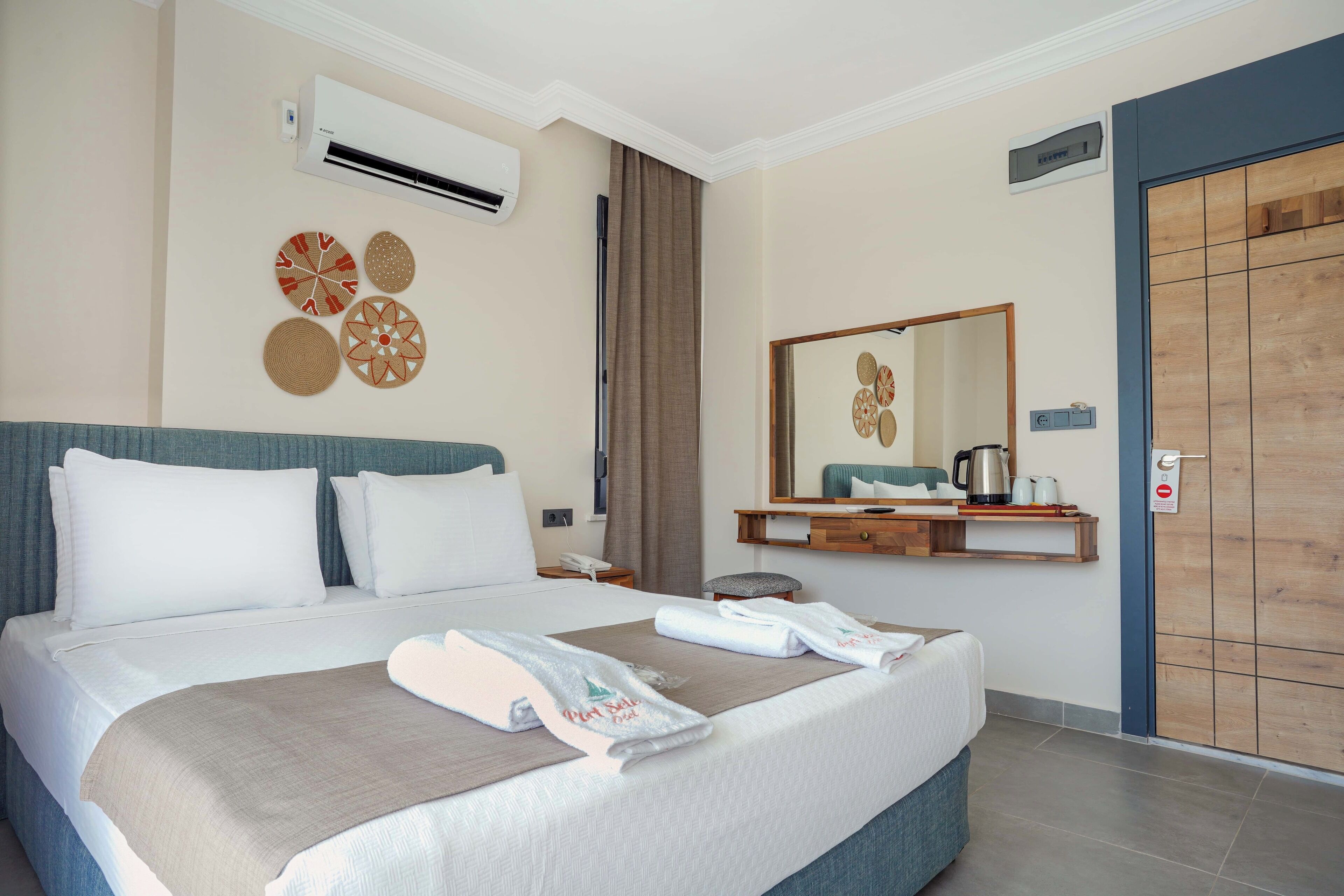 Chambre Double Standard, balcon, vue jardin | Coffres-forts dans les chambres, chambres insonorisées, Wi-Fi gratuit