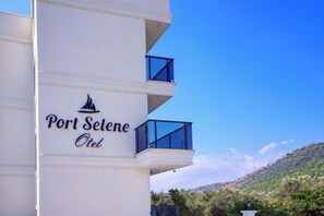 Front of property - Port Selene Otel (Gazipasa)