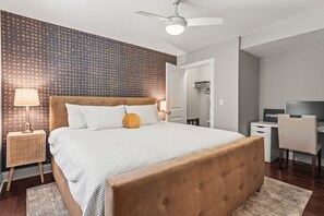 1 habitación, escritorio, tabla de planchar con plancha y wifi gratis