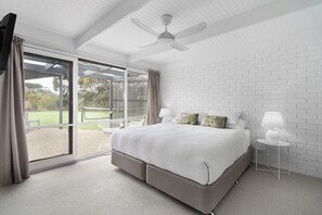 5 室のベッドルーム、アイロン / アイロン台、WiFi (無料)、ベッドシーツ