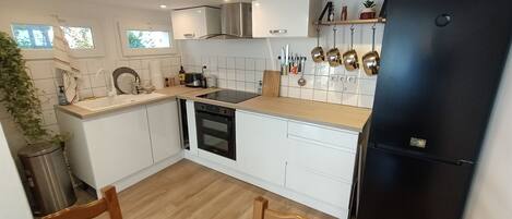 Oven, stovetop