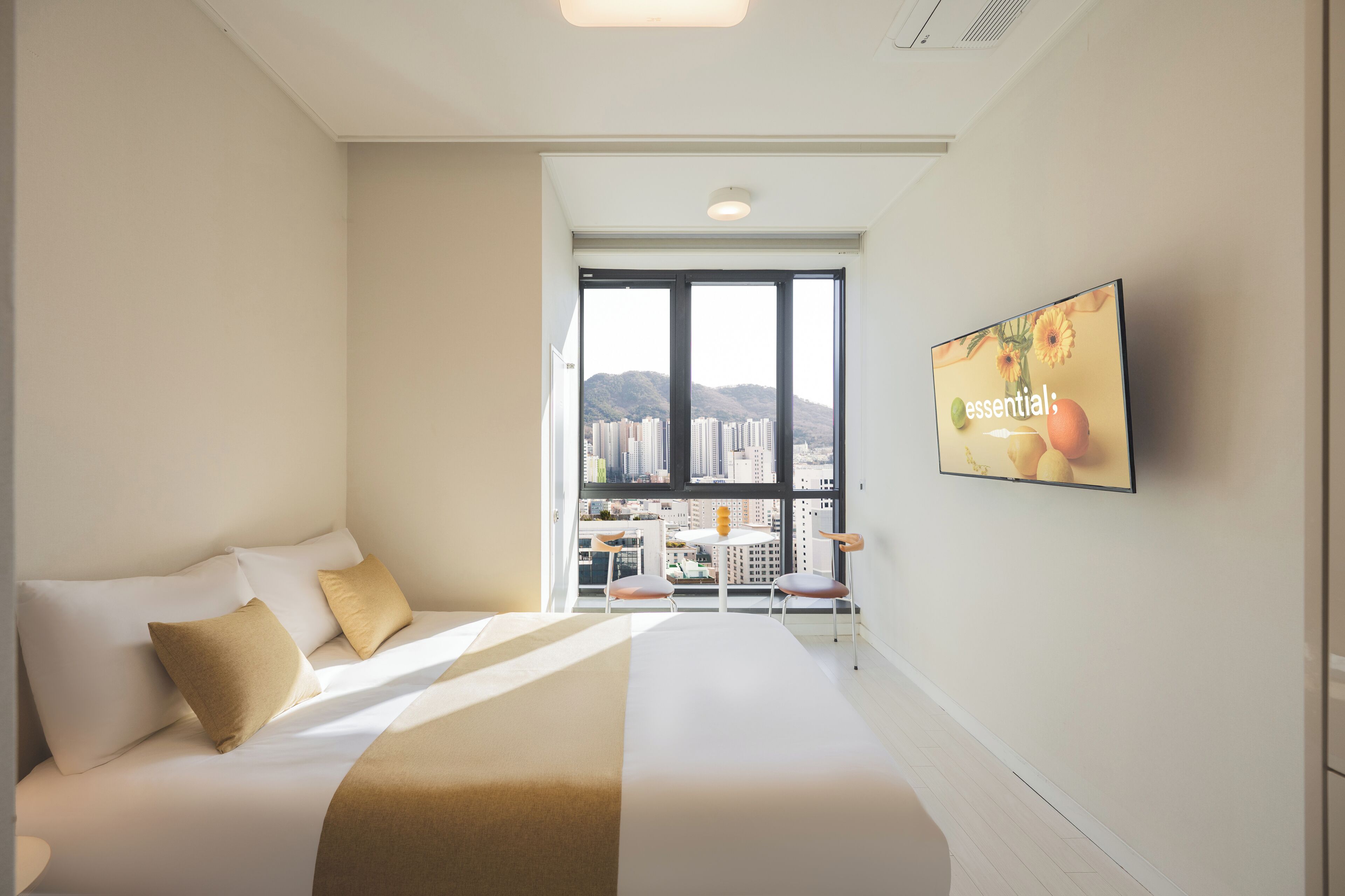 Double Room, High Floor | WiFi (無料)