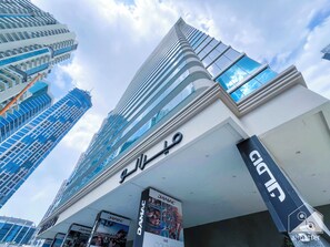 واجهة المنشأة