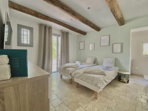 3 Schlafzimmer, Bügeleisen/Bügelbrett, kostenloses WLAN, Bettwäsche