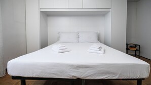 Apartment (1 Bedroom) | 1 bedroom, Egyptian cotton sheets, premium bedding, desk - Italianway - Tomadini 41A1 (Udine)