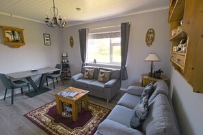 Living area - Lovely 2 bed Cottage in Cromane (Killorglin)