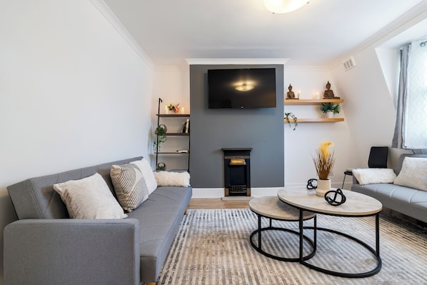 Apartment | Living area