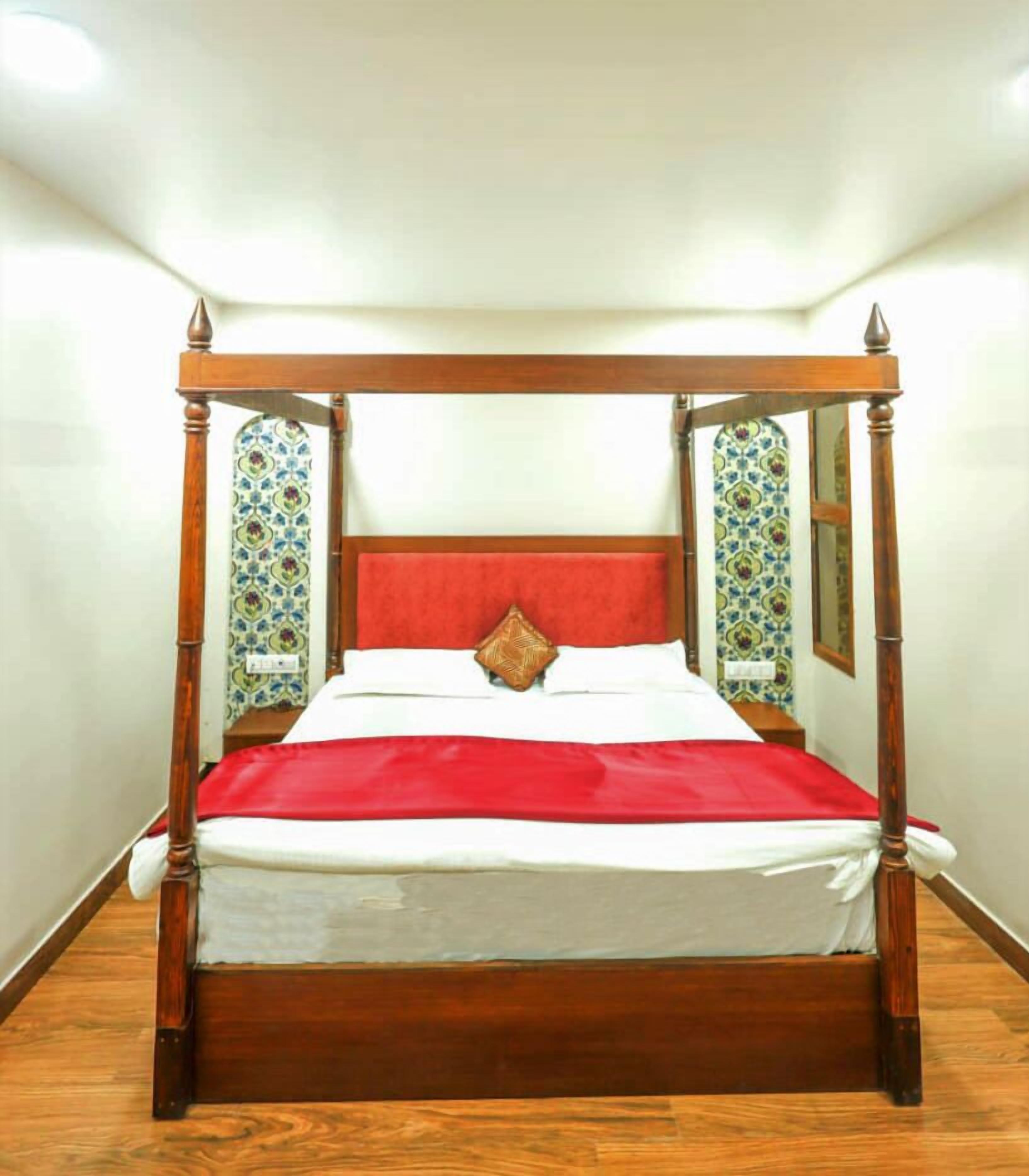 Premium Room | Premium bedding, soundproofing, free WiFi, bed sheets