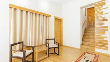 Chambre Familiale, vue vallée | Literie de qualité supérieure, chambres insonorisées, Wi-Fi gratuit