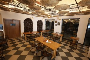Daily buffet breakfast (INR 500 per person)