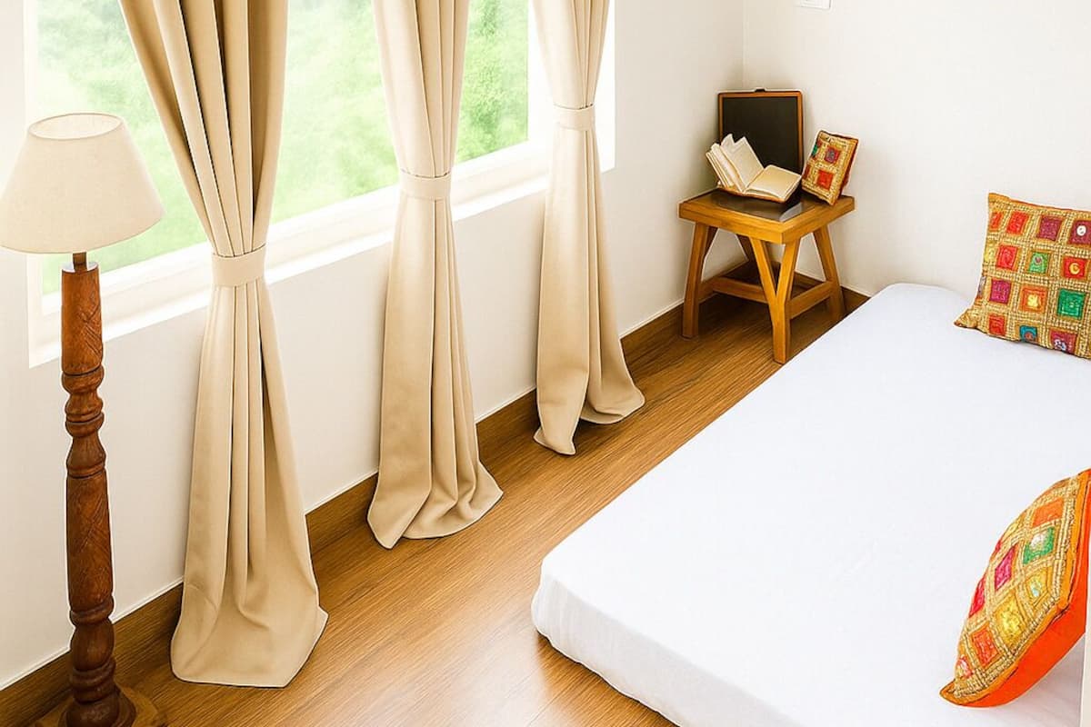 Premium bedding, soundproofing, free WiFi, bed sheets