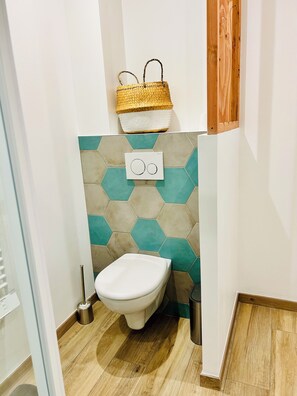 Hair dryer, towels, soap, toilet paper - Maison, au Calme, à la Campagne (FONTENAY LE MARMION)