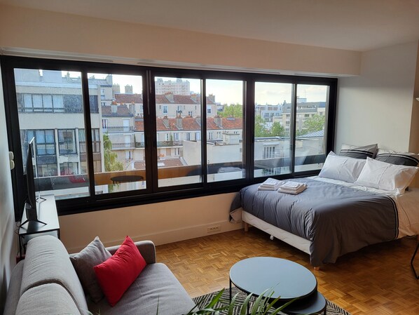 1 bedroom, iron/ironing board, travel cot, free WiFi - Beau Studio Lumineux et Calme (Paris)