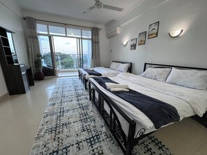 3 habitaciones, tabla de planchar con plancha, wifi y ropa de cama