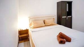 Superior Room | Free WiFi - Kasmaran Guest House Syariah By SIHA Hospitality (Jakarta)
