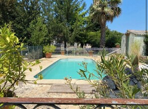 Outdoor pool - Villa Provence Avec Piscine (Fontvieille)