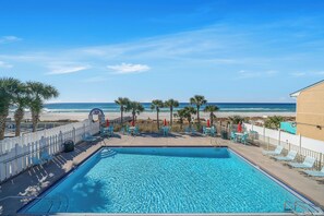 A heated pool - FREE Golf+Tix! Canal Front Gulf Highlands, 5-10 Min Walk to Beach, NEW Sofas! (Panama City Beach)