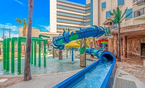 屋内プール、屋外プール