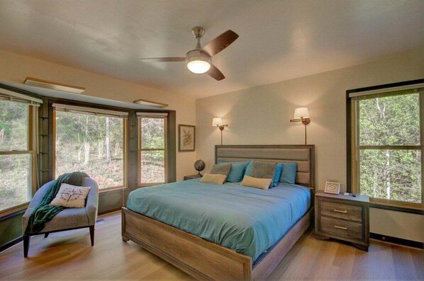 3 chambres, Wi-Fi gratuit, draps fournis