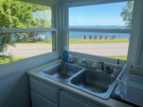 Lake Ontario getaway 30 mins from Alexandria Bay and the famous Bolt Castle.