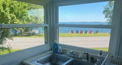 Lake Ontario getaway 30 mins from Alexandria Bay and the famous Bolt Castle.