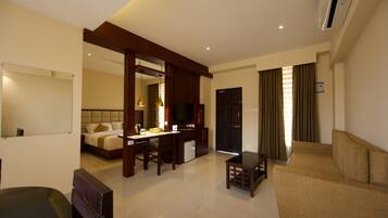 1 bedroom, Egyptian cotton sheets, premium bedding, minibar