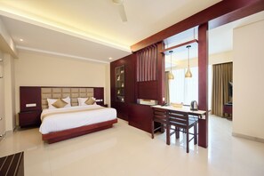 1 bedroom, Egyptian cotton sheets, premium bedding, minibar