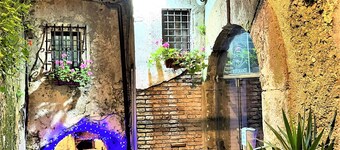 2 Bedroom Private vacation home in Scalea