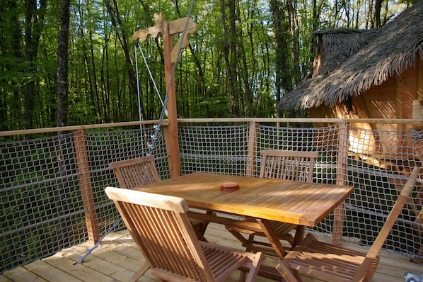 Casa en un árbol | Terraza o patio