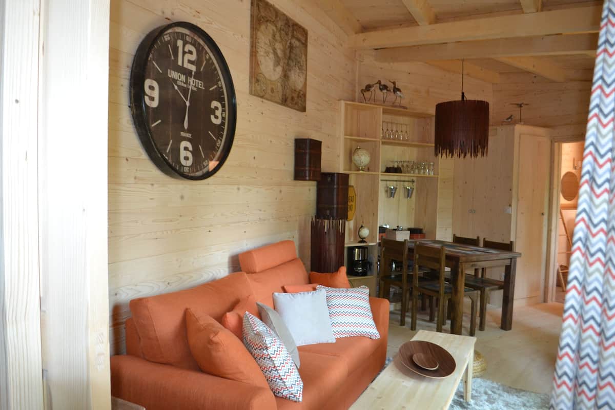 Cottage, Garden View | Living area