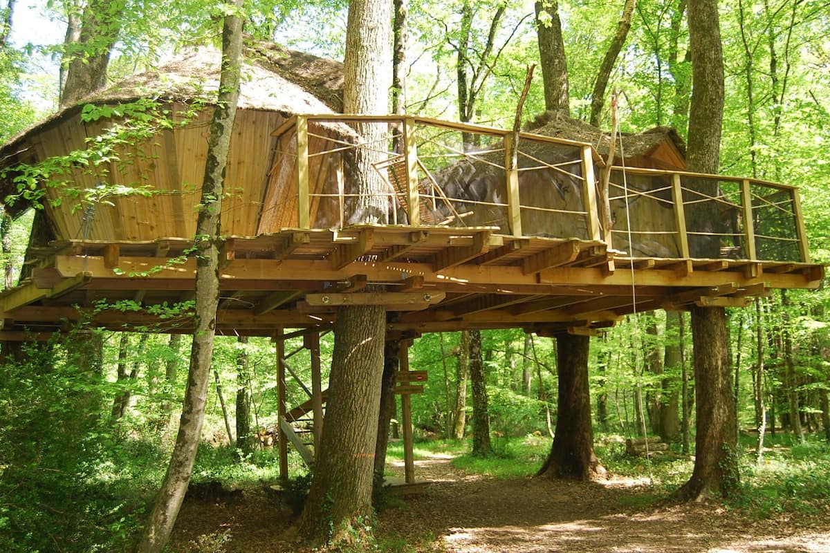 Tree House | 2 bedrooms, bed sheets