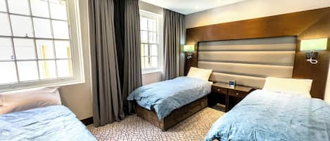 In-room safe, soundproofing, free WiFi