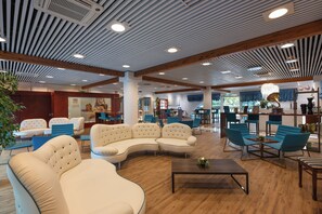 Bar (on property) - Aparthotel Holiday (San Michele al Tagliamento)